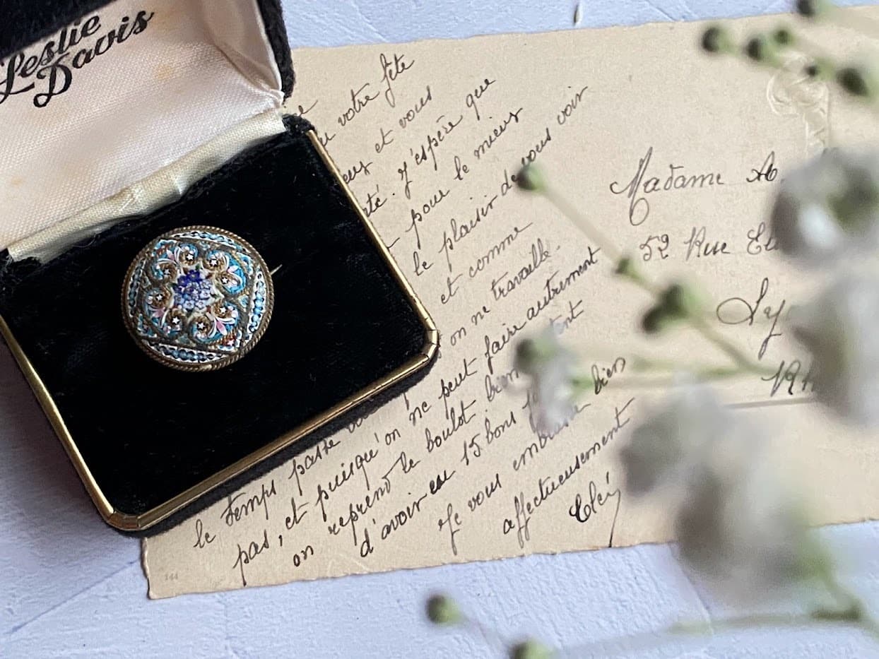 勿忘草のミニブローチ